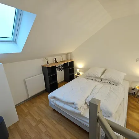 Location Mezzanine *
